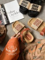 صندل میومیو