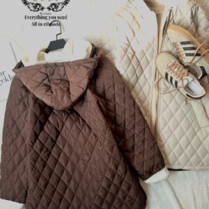 کاپشن امبردی کلاهدار